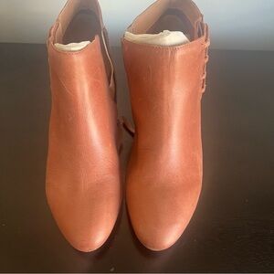 Latigo Women's Brown Ankle Booties